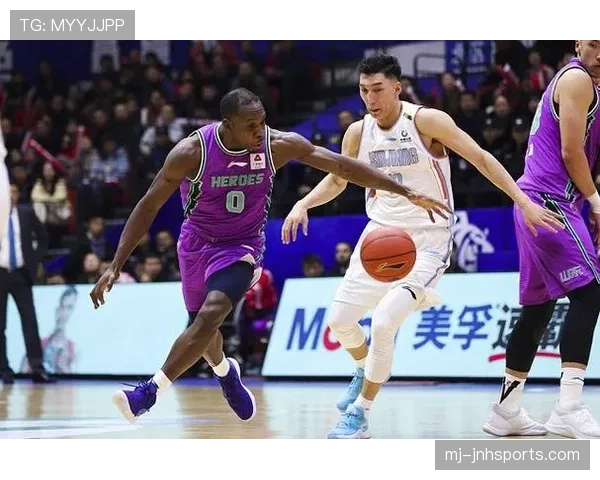 假摔判罚的关键依据:裁判如何识别并处罚非真实犯规? 假摔判罚的关键依据:裁判如何识别并处罚非真实犯规?