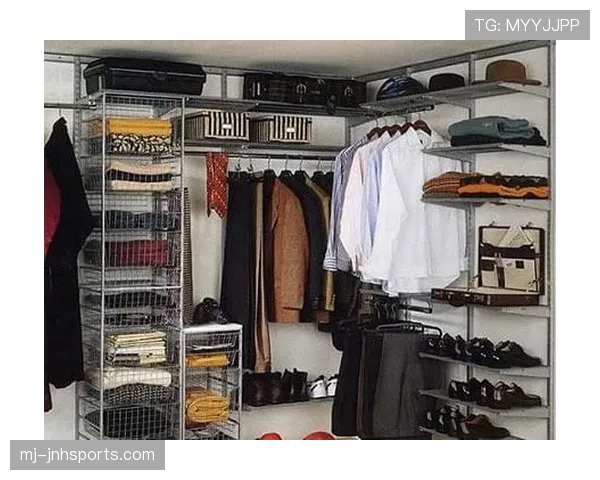 拉皮诺晒出百万美元衣帽间,训练完直接换装走红毯? 拉皮诺晒出百万美元衣帽间,训练完直接换装走红毯?