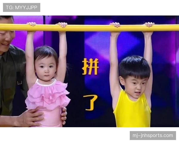 李小鹏家的体操房比我家客厅还大
